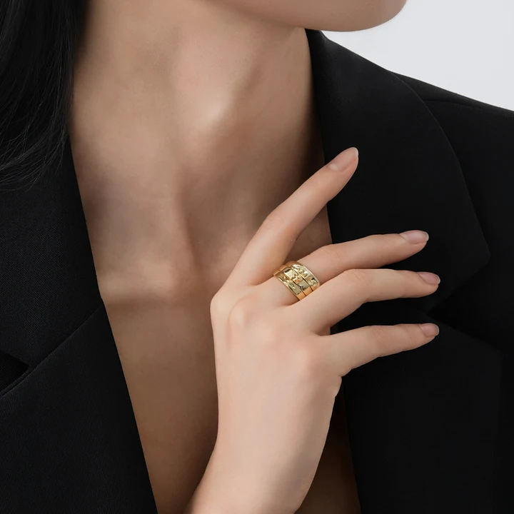 Face Ring